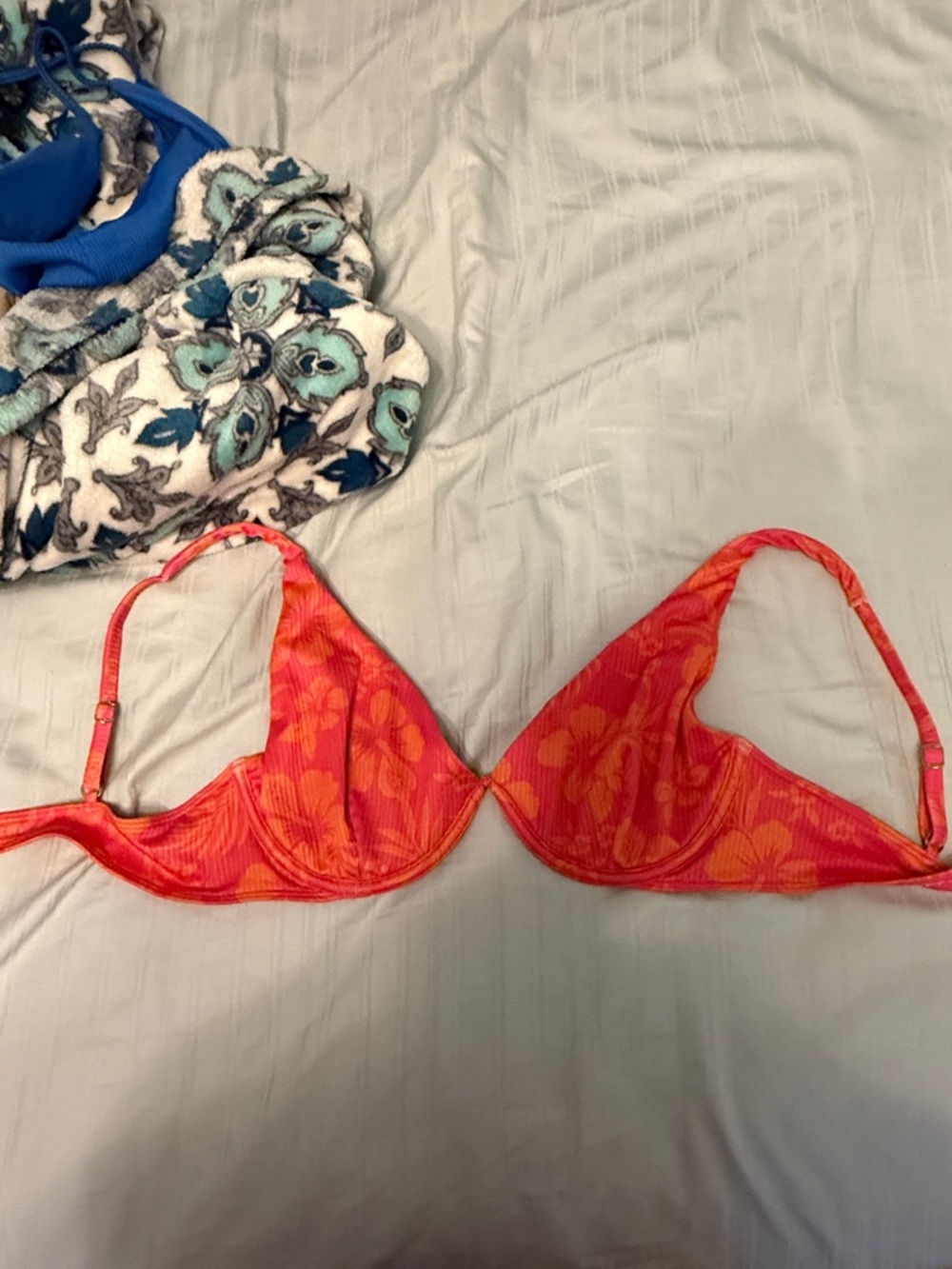 Hollister Coral Orange Floral Underwire Bikini Top